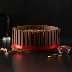 Swirl Of Gems Kit Kat Cake_2