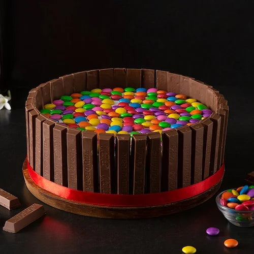 Swirl Of Gems Kit Kat Cake_4