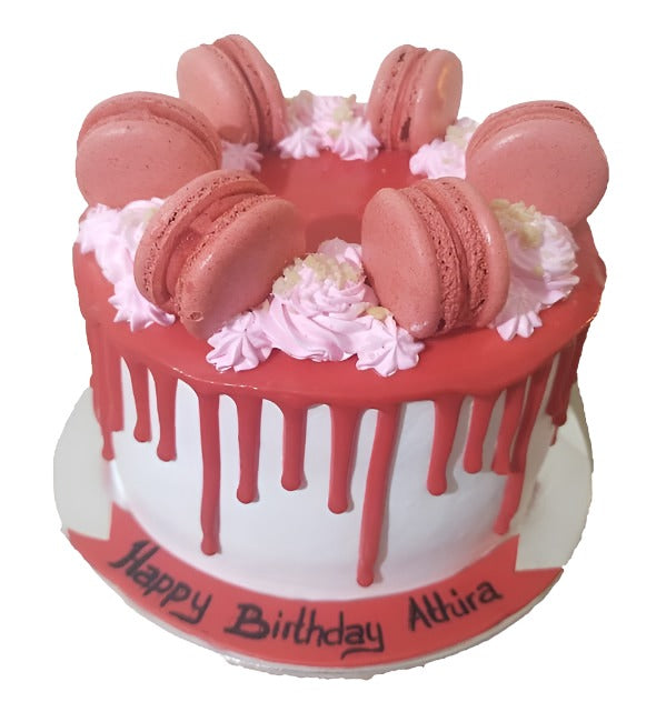 Strawberry Macaroon Cake